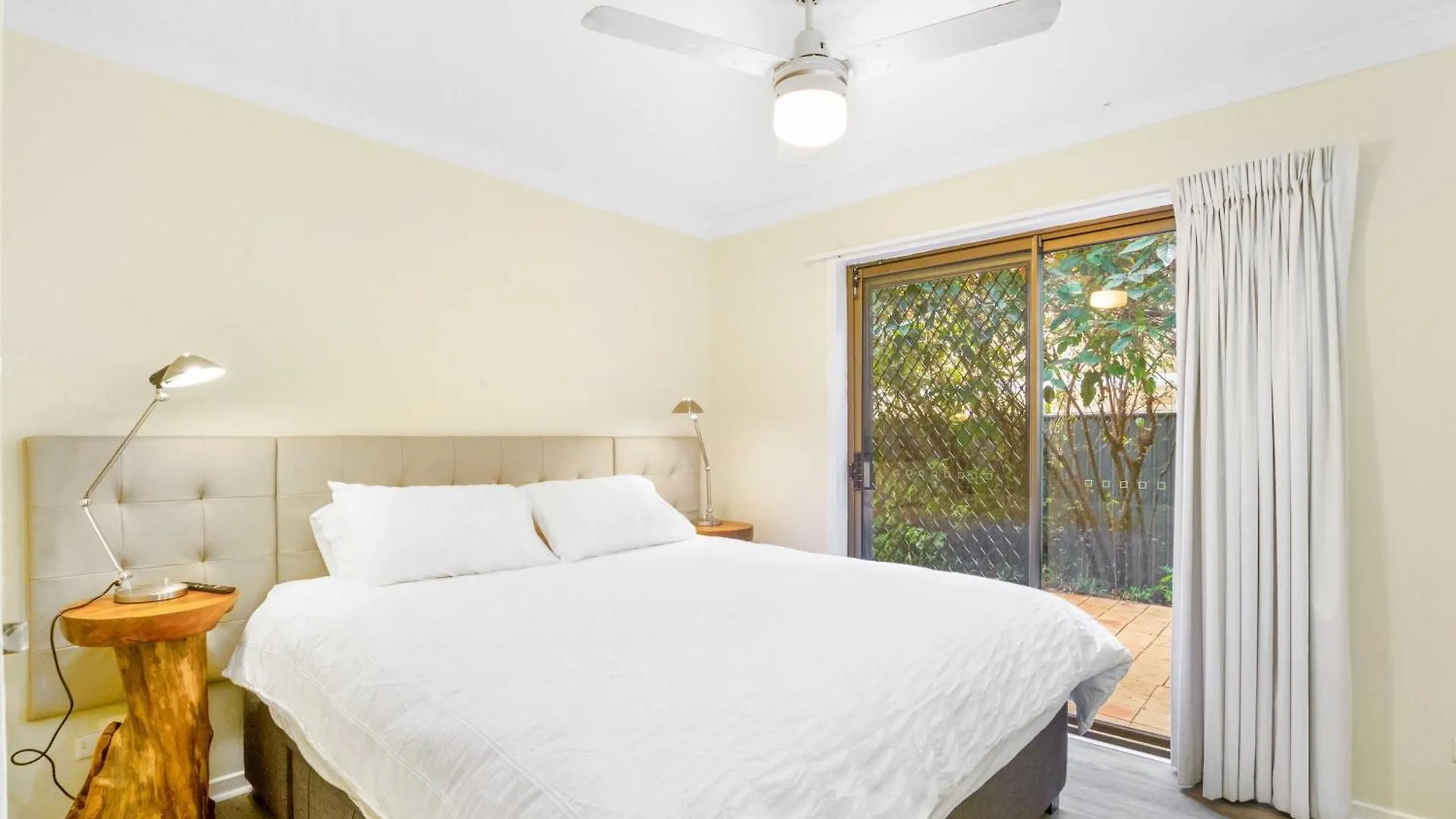 Villa 1 And Villa 2 Gold Coast Apartment